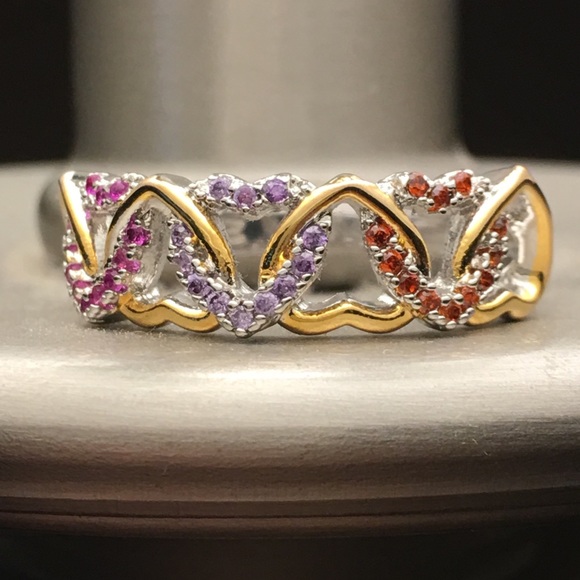 ❤️ Hearts Fashion Ring ❤️ - Picture 2 of 3